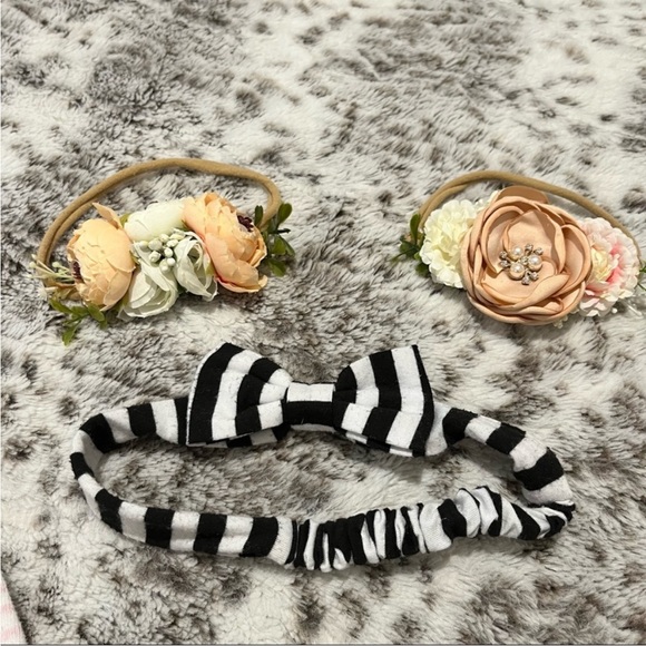 Toddler girl headbands gorgeous bouquet floral bows stripes 3 pieces included - Picture 1 of 3
